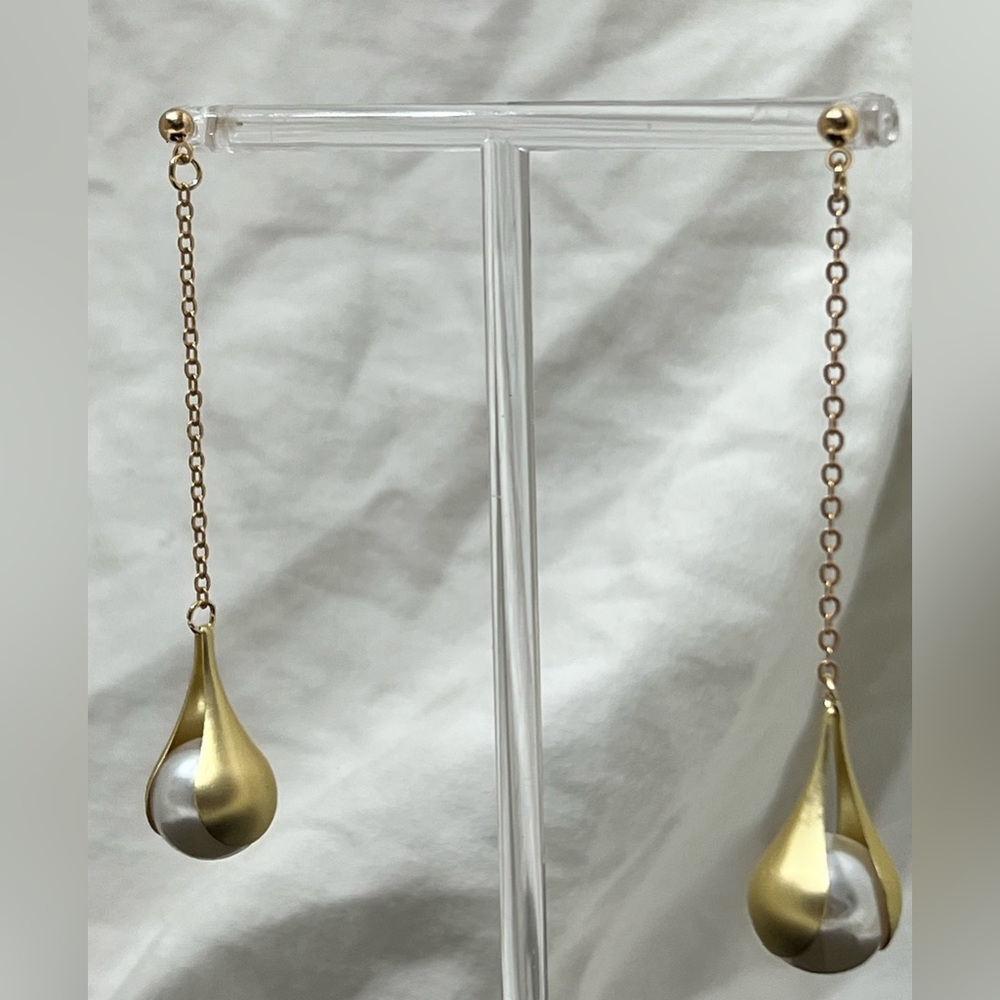 Fashion Jewelry Lady “ Amazing” Pearl 3” Dangles Will Demand Attention ☑️